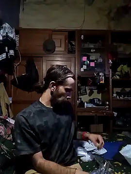 Snapshot of hairy_mannn chatting on 02/21/26, 01:51 hairy mannn online show from 02/21/26, 01:51