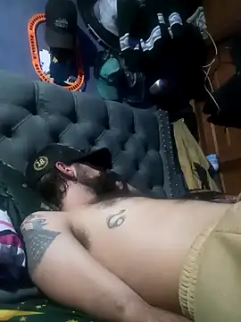 Snapshot of hairy_mannn chatting on 02/22/26, 02:03 hairy mannn online show from 02/22/26, 02:03