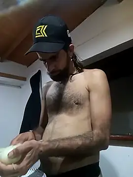 Snapshot of hairy_mannn chatting on 02/11/26, 02:50 hairy mannn online show from 02/11/26, 02:50