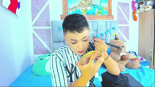 christopher Hot online show from 04/01/26, 11:34