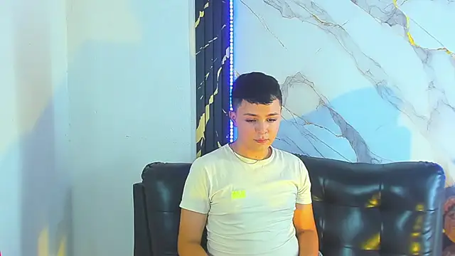 christopher Hot online show from 05/07/26, 01:32