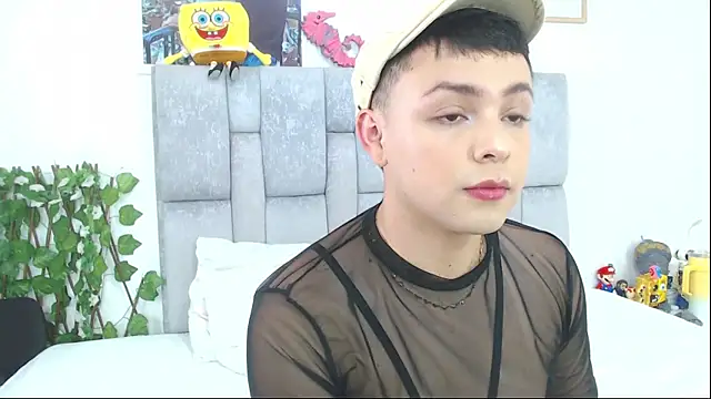 christopher Hot online show from 10/08/25, 07:47