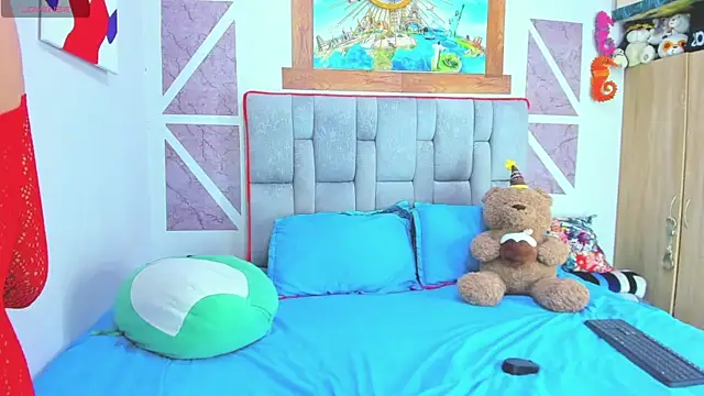 christopher Hot online show from 04/08/26, 09:27