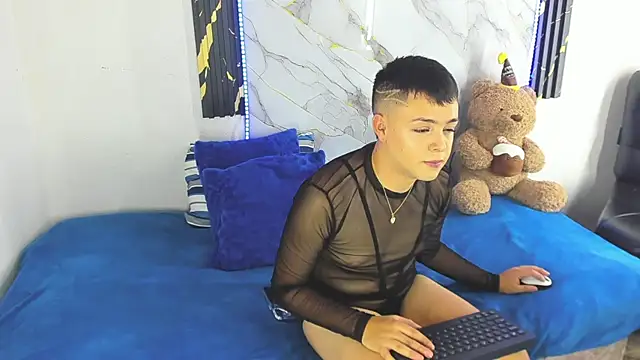 christopher Hot online show from 06/06/26, 08:58