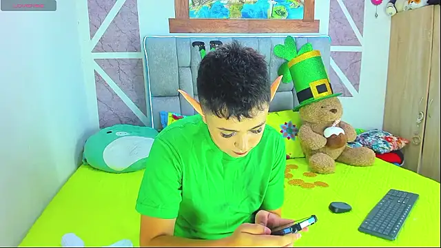 christopher Hot online show from 03/17/26, 08:34