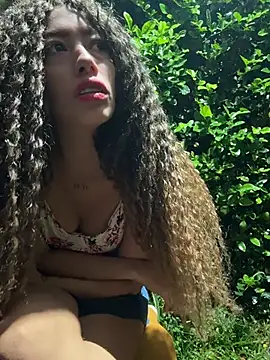 roxyrougee online show from 06/27/26, 10:54