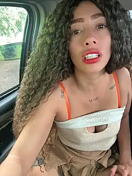 roxyrougee online show from 06/25/26, 01:05