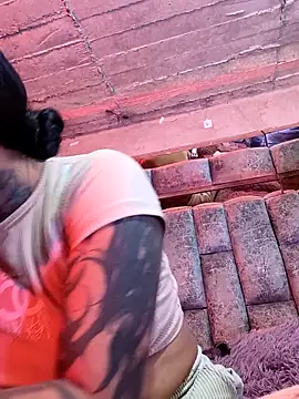 missashlyrosette online show from 12/18/25, 02:49