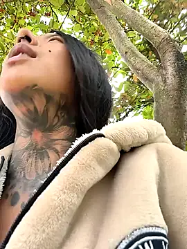 missashlyrosette online show from 11/26/25, 04:18