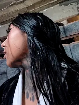 missashlyrosette online show from 11/05/25, 04:04