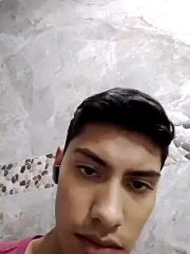 aispuro8505 online show from 10/17/25, 06:06