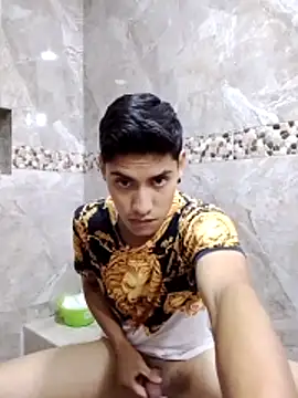 aispuro8505 online show from 10/20/25, 06:37