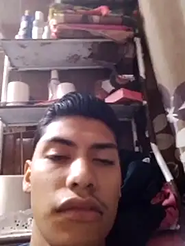 aispuro8505 online show from 12/02/25, 09:05