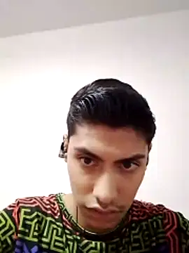 aispuro8505 online show from 12/04/25, 05:06