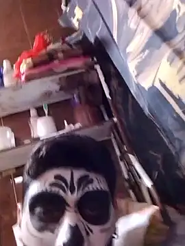 aispuro8505 online show from 11/02/25, 06:40