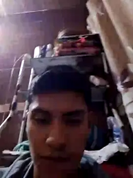 aispuro8505 online show from 11/26/25, 07:41