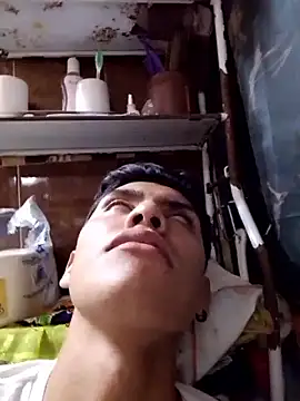 aispuro8505 online show from 11/03/25, 07:02