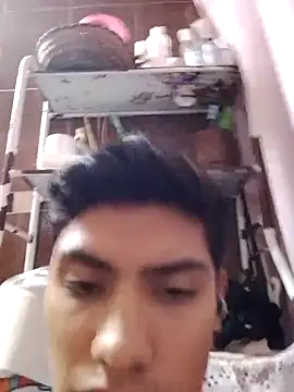 aispuro8505 online show from 09/14/25, 06:25