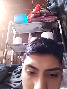 aispuro8505 online show from 11/12/25, 05:50