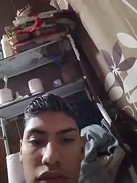 aispuro8505 online show from 02/04/26, 05:19