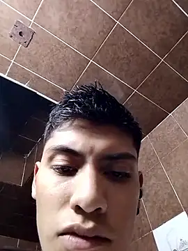 aispuro8505 online show from 11/06/25, 08:18