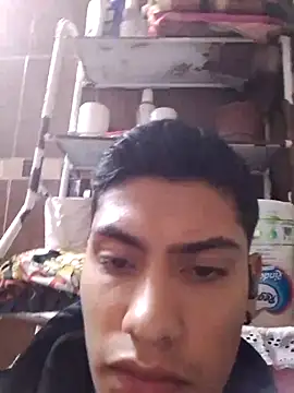 aispuro8505 online show from 11/23/25, 06:56