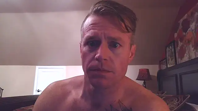 DILFiGuess11 online show from 05/24/26, 04:45