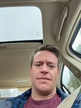 DILFiGuess11 online show from 02/22/26, 07:37