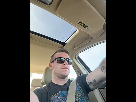 DILFiGuess11 online show from 05/26/26, 01:09