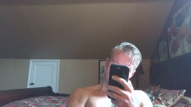 DILFiGuess11 online show from 05/24/26, 07:47