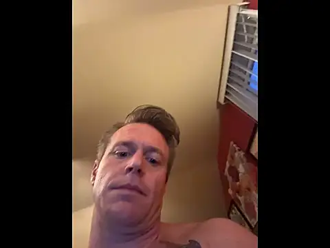DILFiGuess11 online show from 05/10/26, 09:35