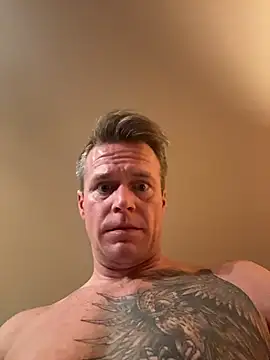 DILFiGuess11 online show from 11/24/25, 04:23