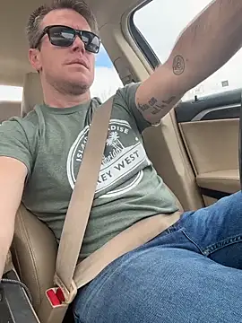 DILFiGuess11 online show from 02/24/26, 04:30