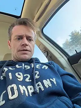 DILFiGuess11 online show from 02/13/26, 01:44