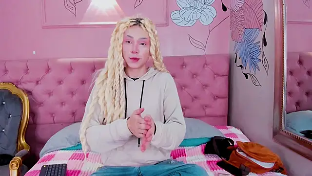 Aaron Fordd online show from 12/22/25, 01:33