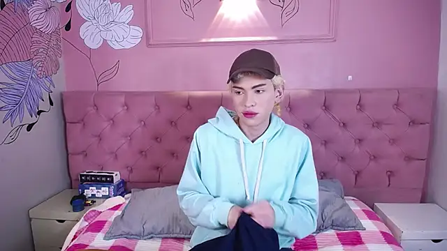 Aaron Fordd online show from 12/16/25, 12:42