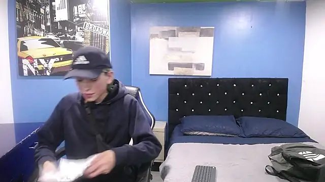 Aaron Fordd online show from 10/03/25, 07:26