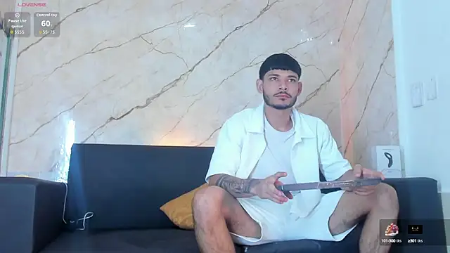 Golldens Dreamss online show from 10/14/25, 07:58