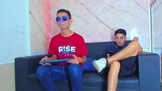 Golldens Dreamss online show from 11/26/25, 01:11