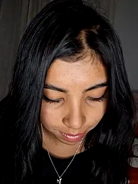 Snapshot of DianeSuns_ chatting on 12/04/25, 03:16 DianeSuns online show from 12/04/25, 03:16