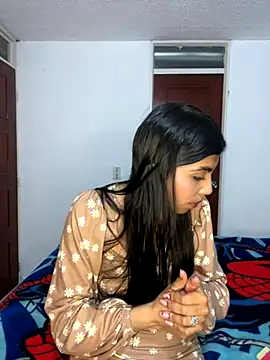 Snapshot of DianeSuns_ chatting on 10/17/25, 02:15 DianeSuns online show from 10/17/25, 02:15