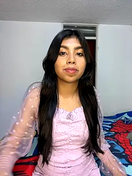 Snapshot of DianeSuns_ chatting on 10/15/25, 01:04 DianeSuns online show from 10/15/25, 01:04