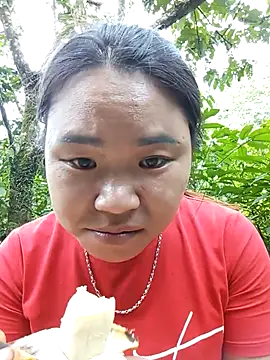 may-squirl online show from 09/25/25, 03:23