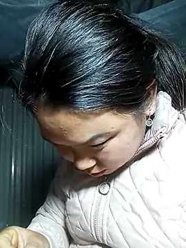 may-squirl online show from 11/20/25, 02:07