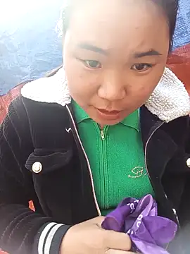 may-squirl online show from 10/30/25, 02:32