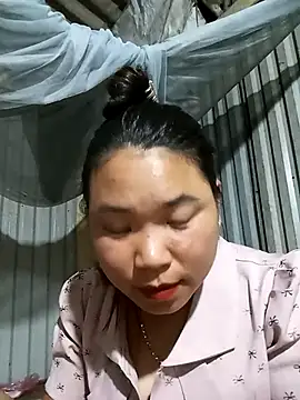 may-squirl online show from 10/18/25, 11:34