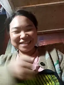 may-squirl online show from 11/05/25, 08:06