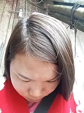 may-squirl online show from 12/05/25, 08:24