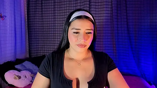 Kayleemorales online show from 10/28/25, 05:45