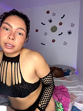 ViolettaMiller  online show from 10/31/25, 01:08